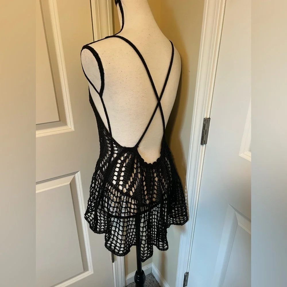Black Crochet skimpy Sleeveless beach cover up - Picture 2 of 2